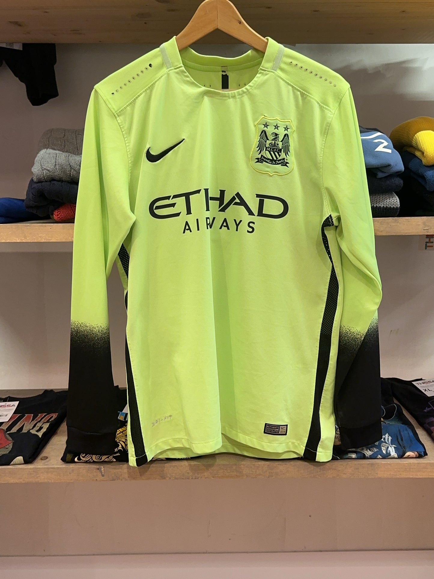 2015-16 Manchester City Nike Third Football Shirt Kun Agüero 10 - M