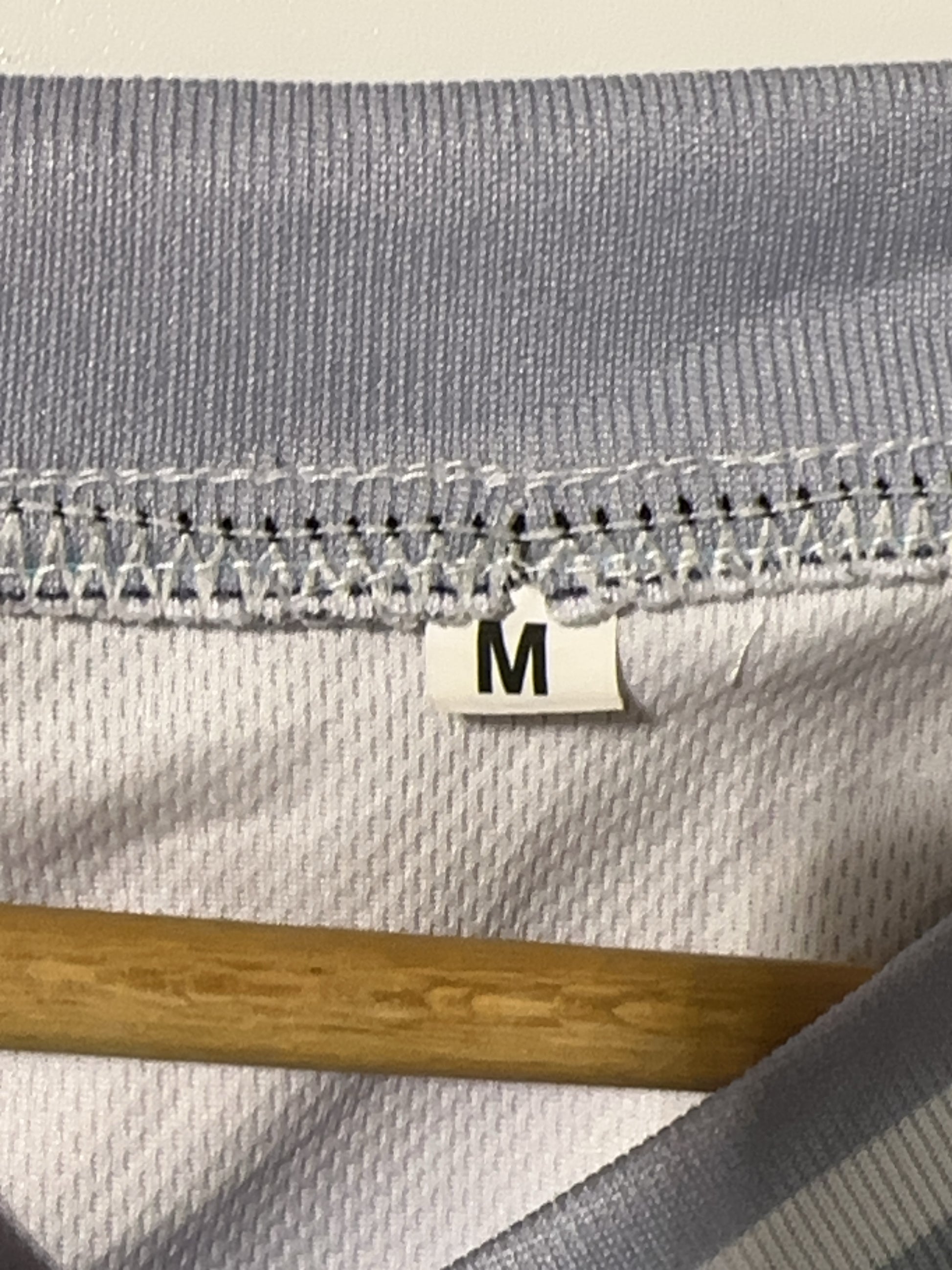 M - Light Blue Hockey Jersey with Bear Graphic and 'JONG 19' Back Print