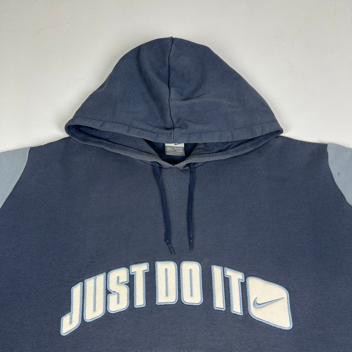 L - Vintage 2000's Nike Hoodie
