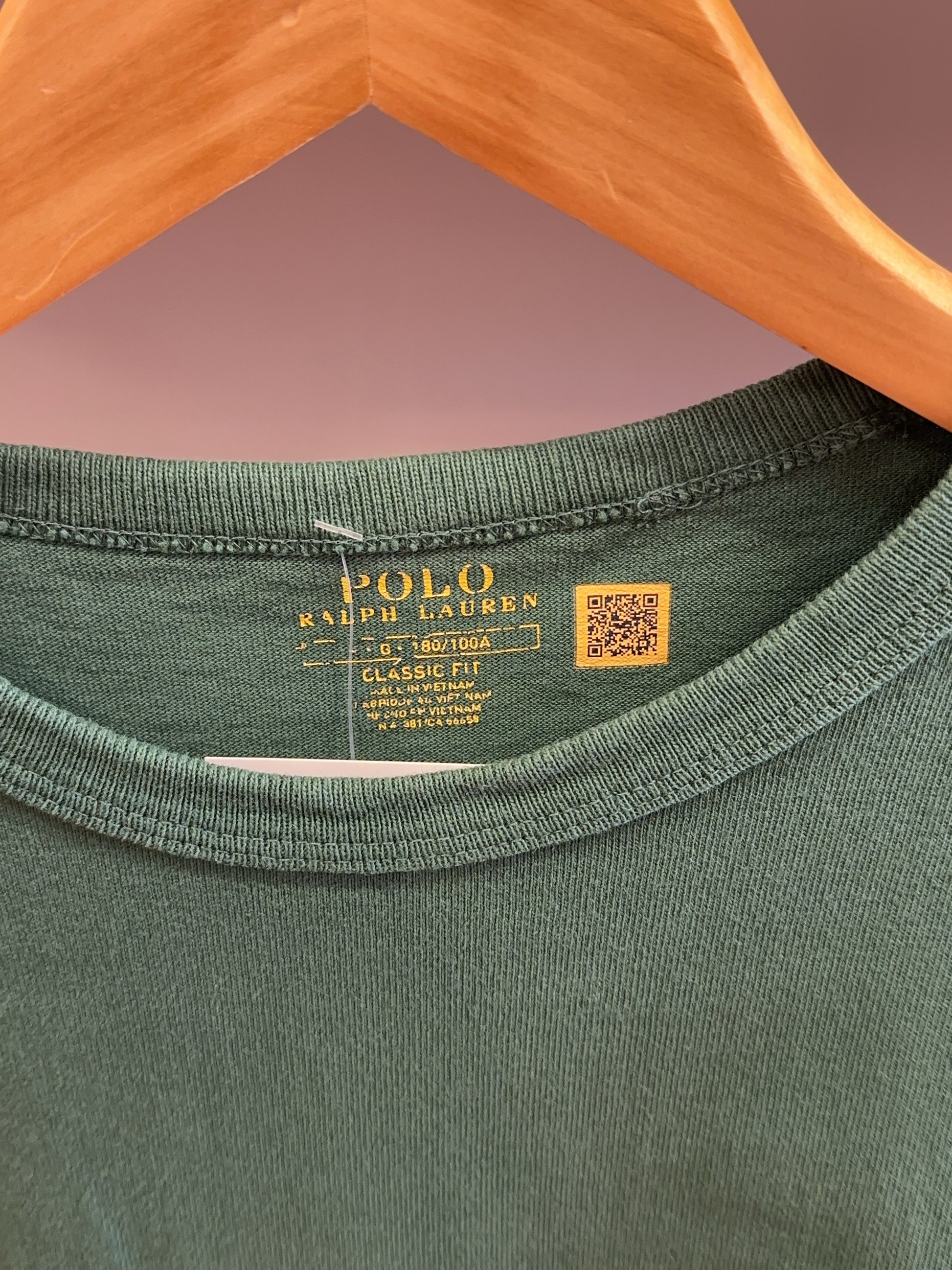 L - Ralph Lauren T-shirt