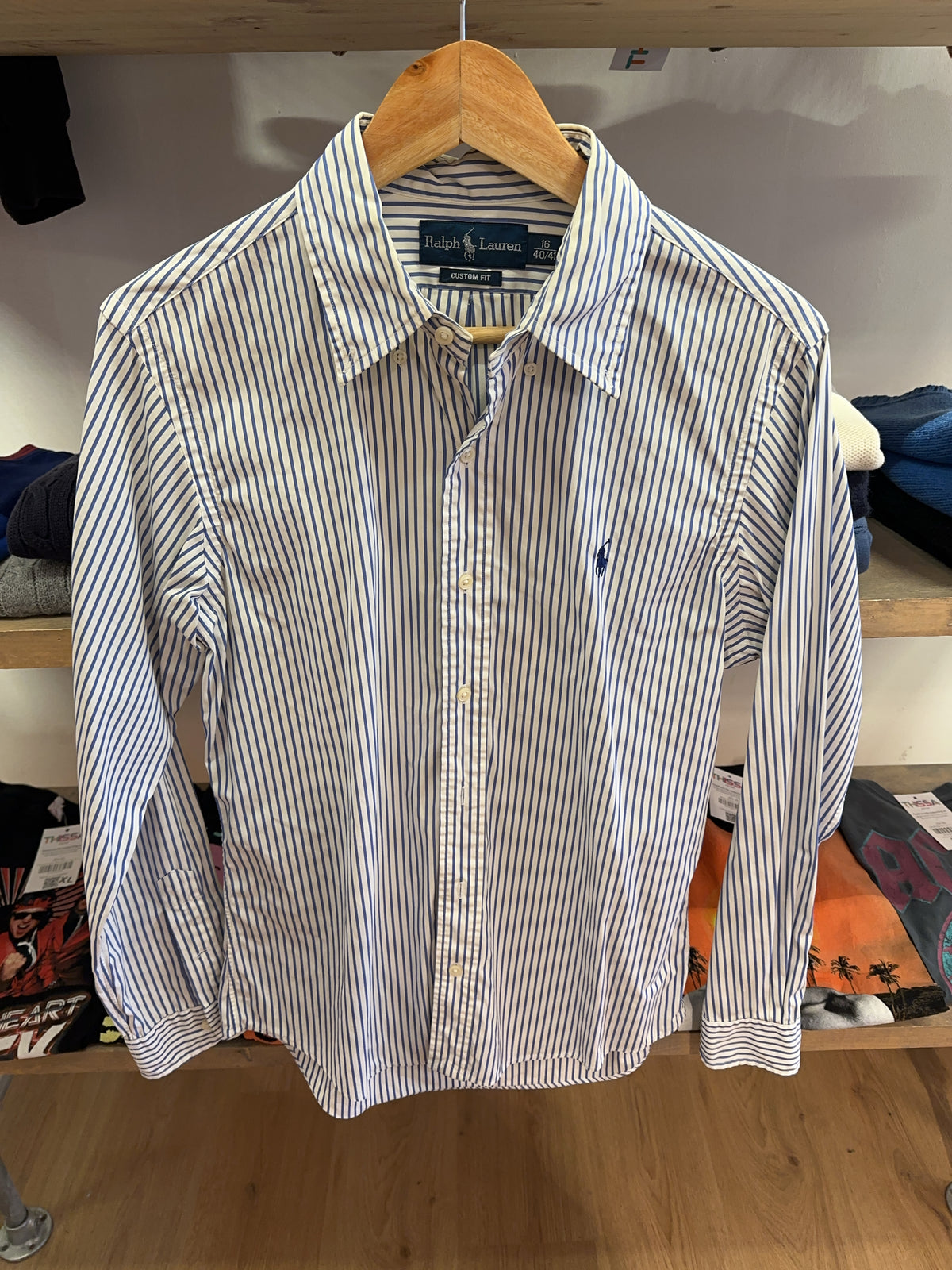 L - Ralph Lauren Shirt