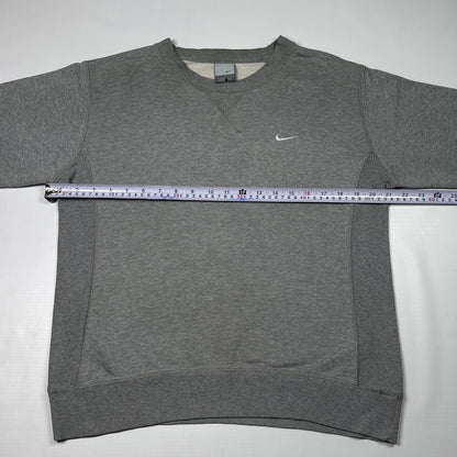 L - Vintage 2000's Nike Sweatshirt