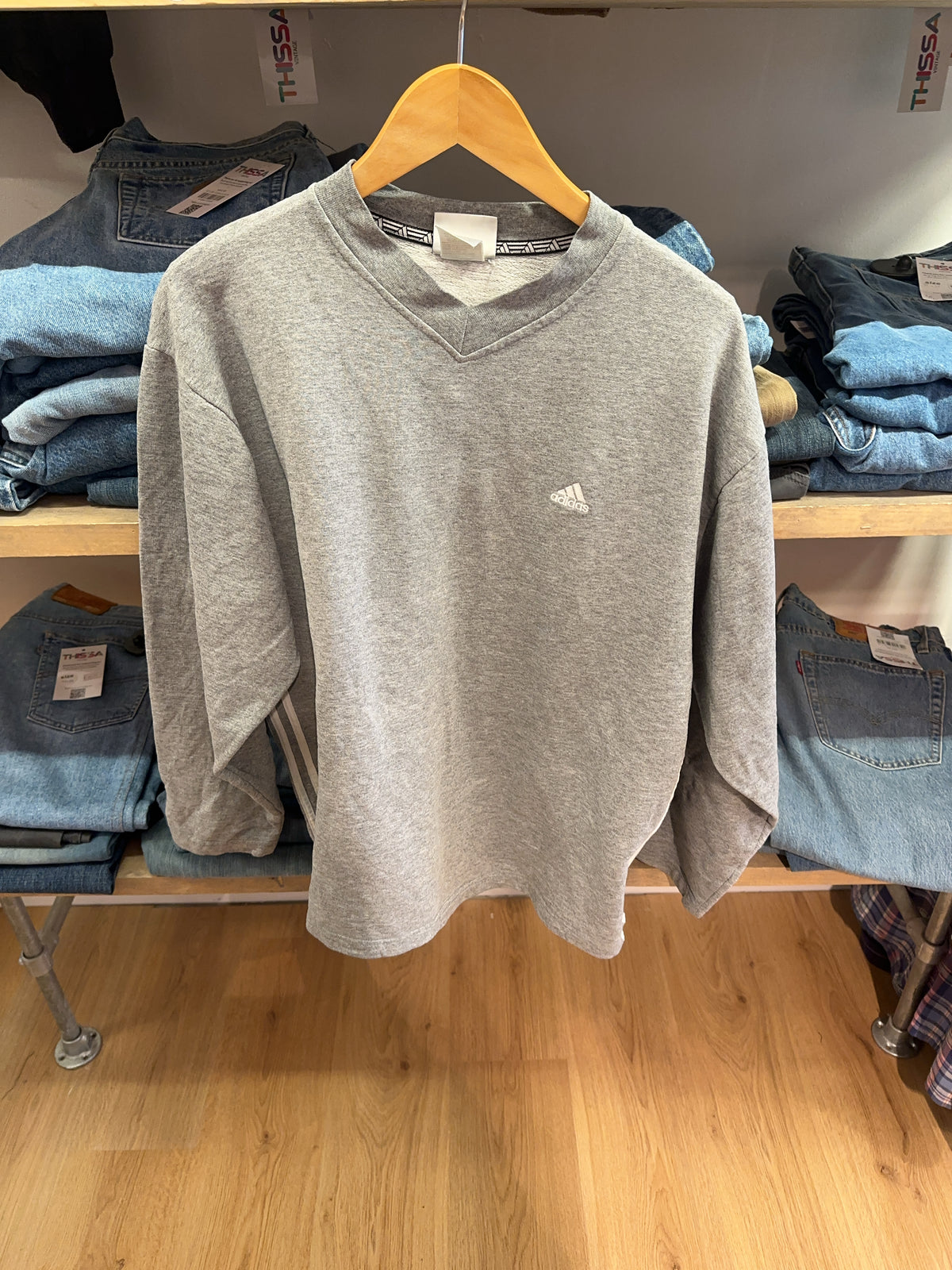 L - Vintage 2000's Adidas Sweatshirt