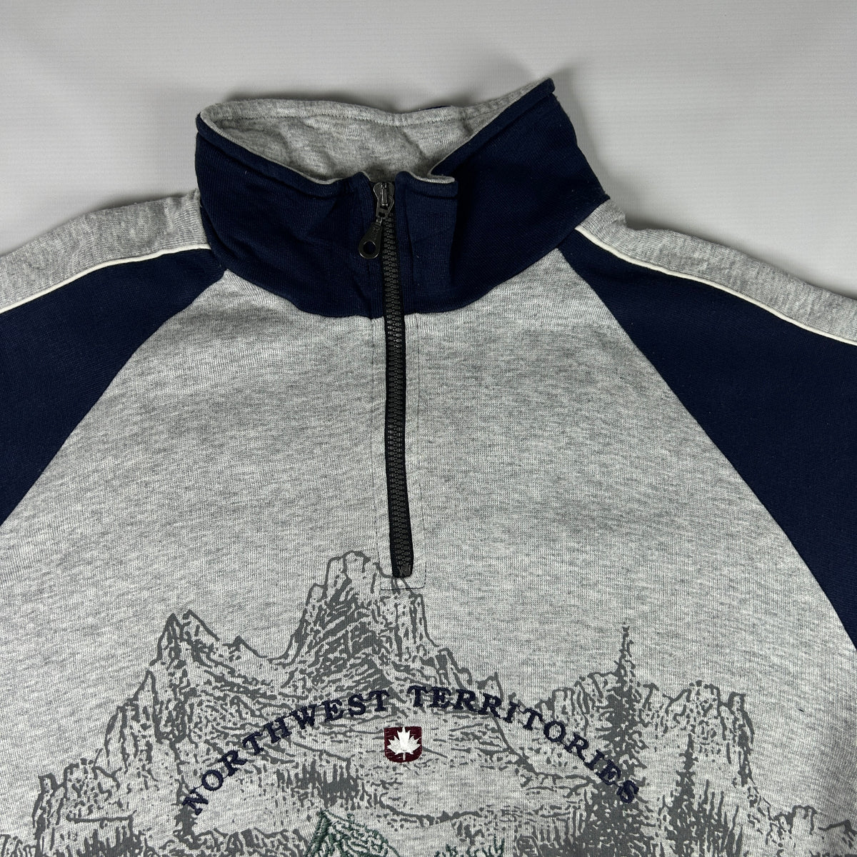 L - 1990's Northwest Territories Half-Zip Pullover Sweatshirt