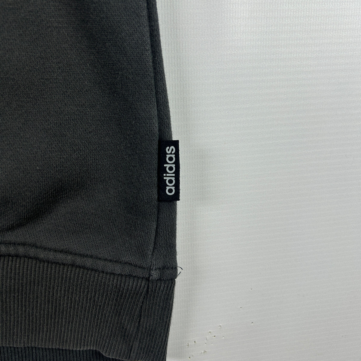 M - Vintage 2000's Adidas Sweatshirt