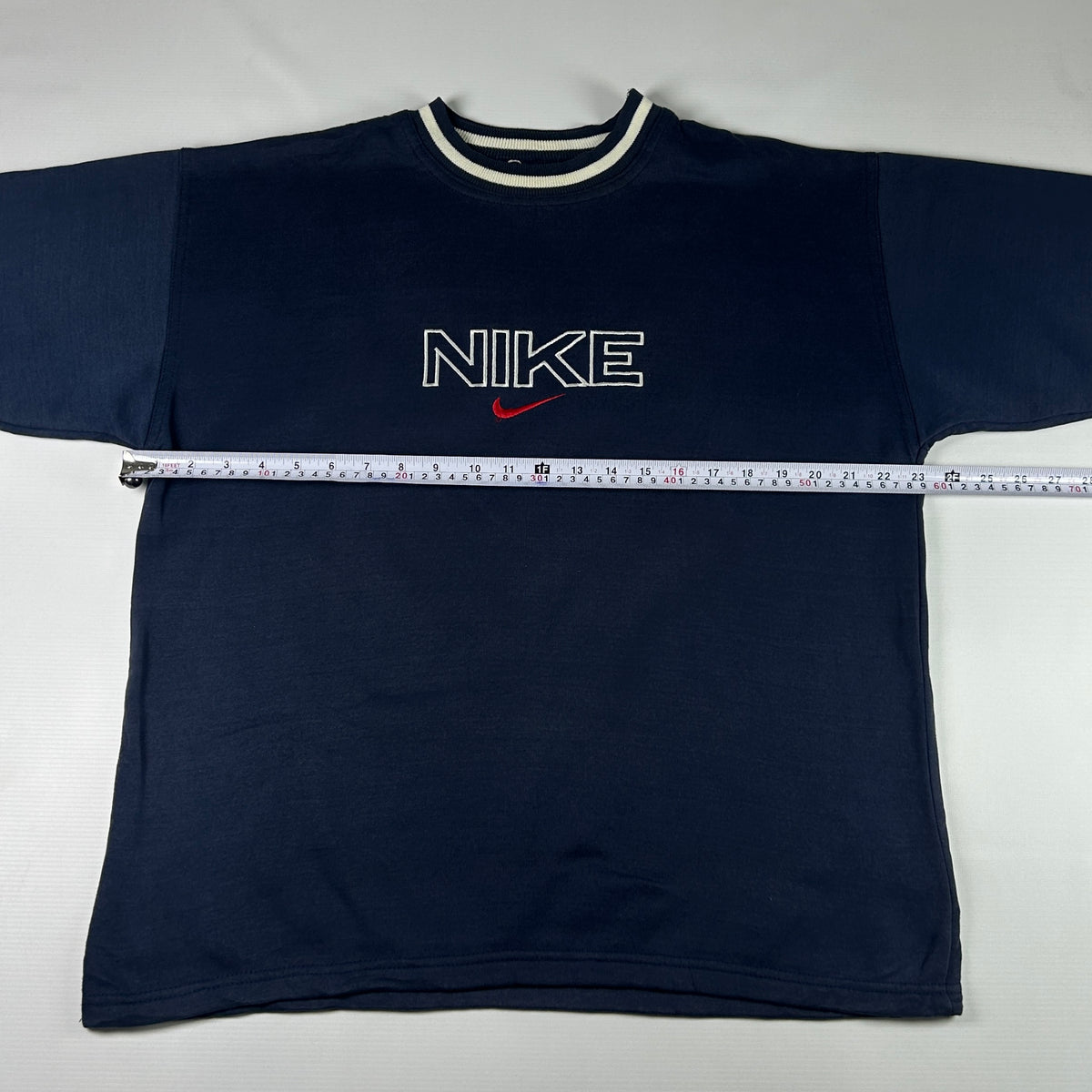 L - Vintage 2000's Nike Sweatshirt