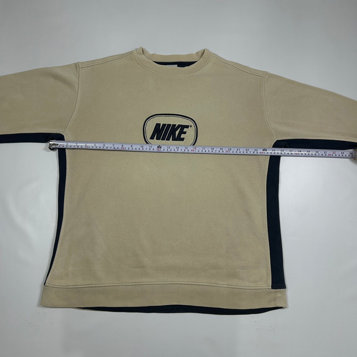 L - Vintage 2000's Nike Sweatshirt