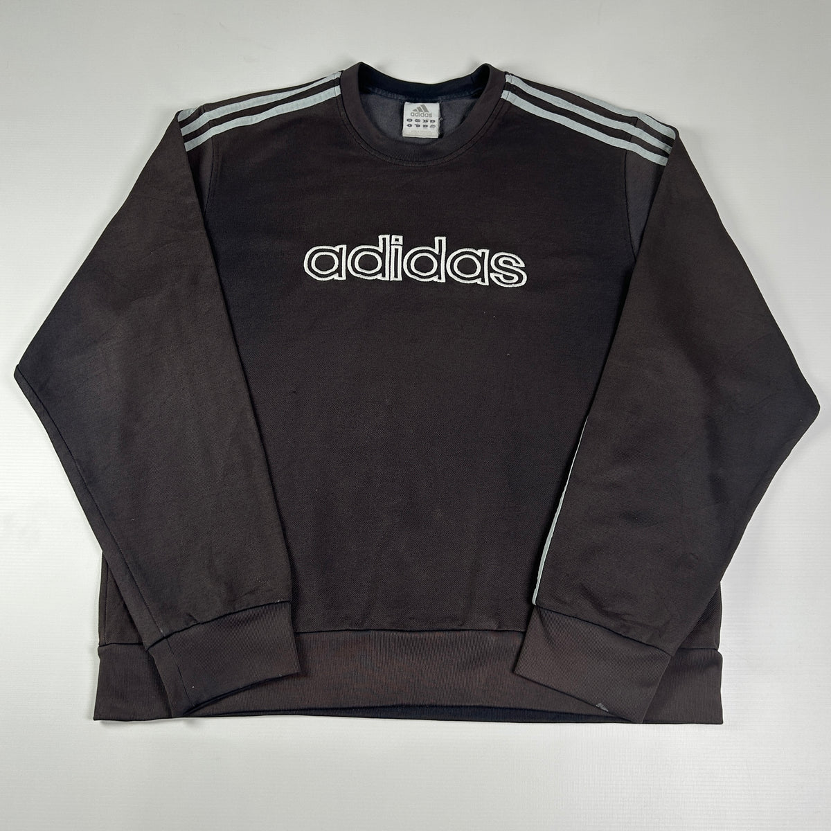 M - Vintage 2000's Adidas Sweatshirt