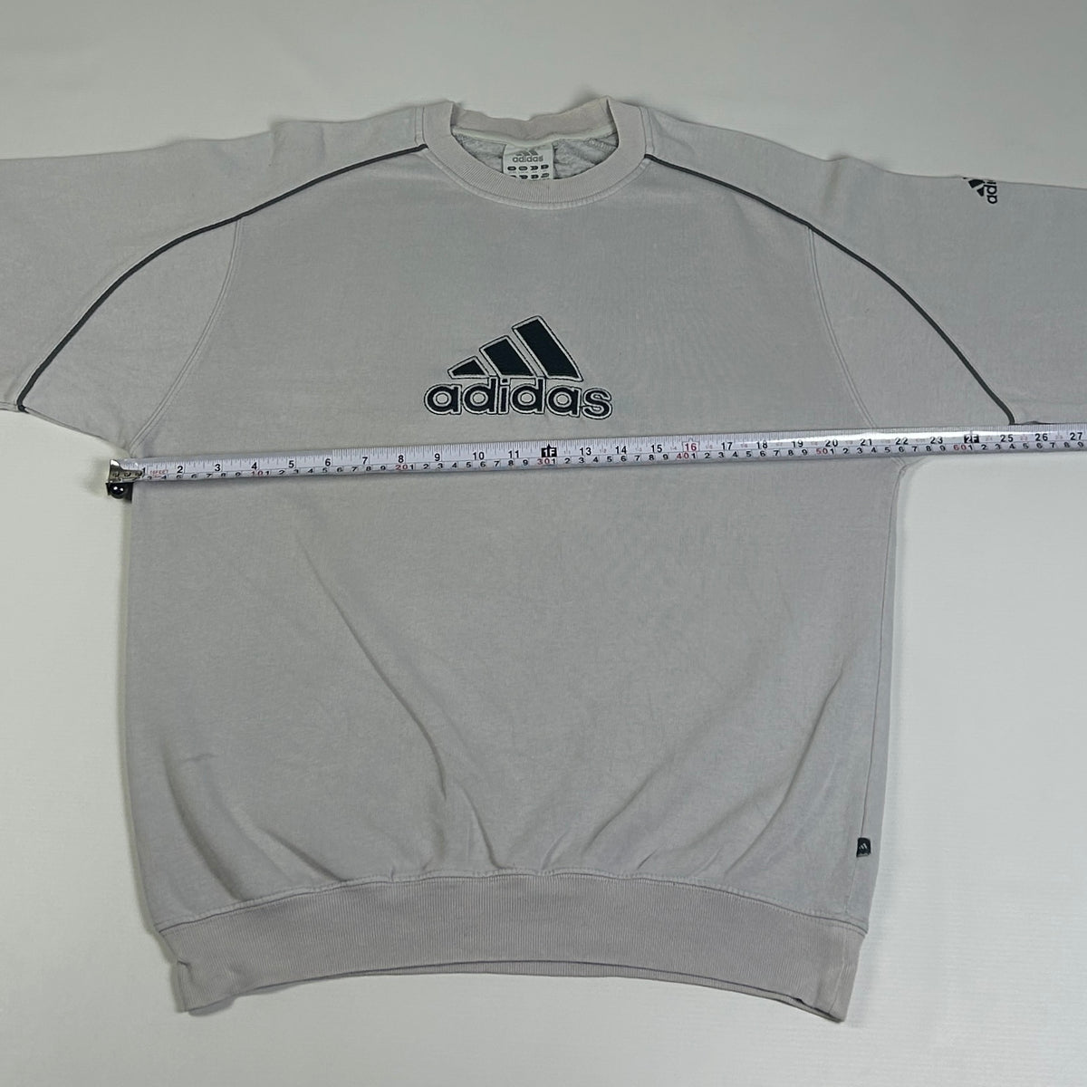 S - Vintage 2000's Adidas Sweatshirt