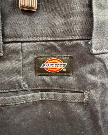 36 - Dickies Shorts