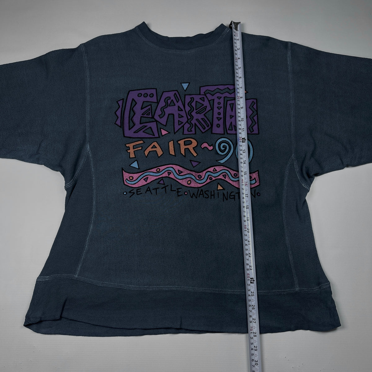 L - Earth Fair 1990's Seattle Washington Graphic Sweatshirt