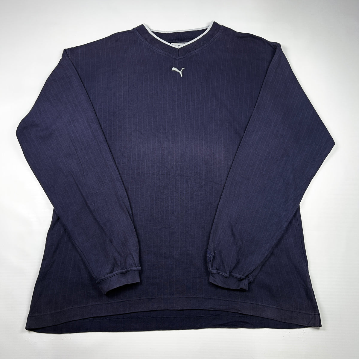 L - 1990's Puma Navy Long Essentials Elevated Relaxed Material Sleeve V-Neck Shirt