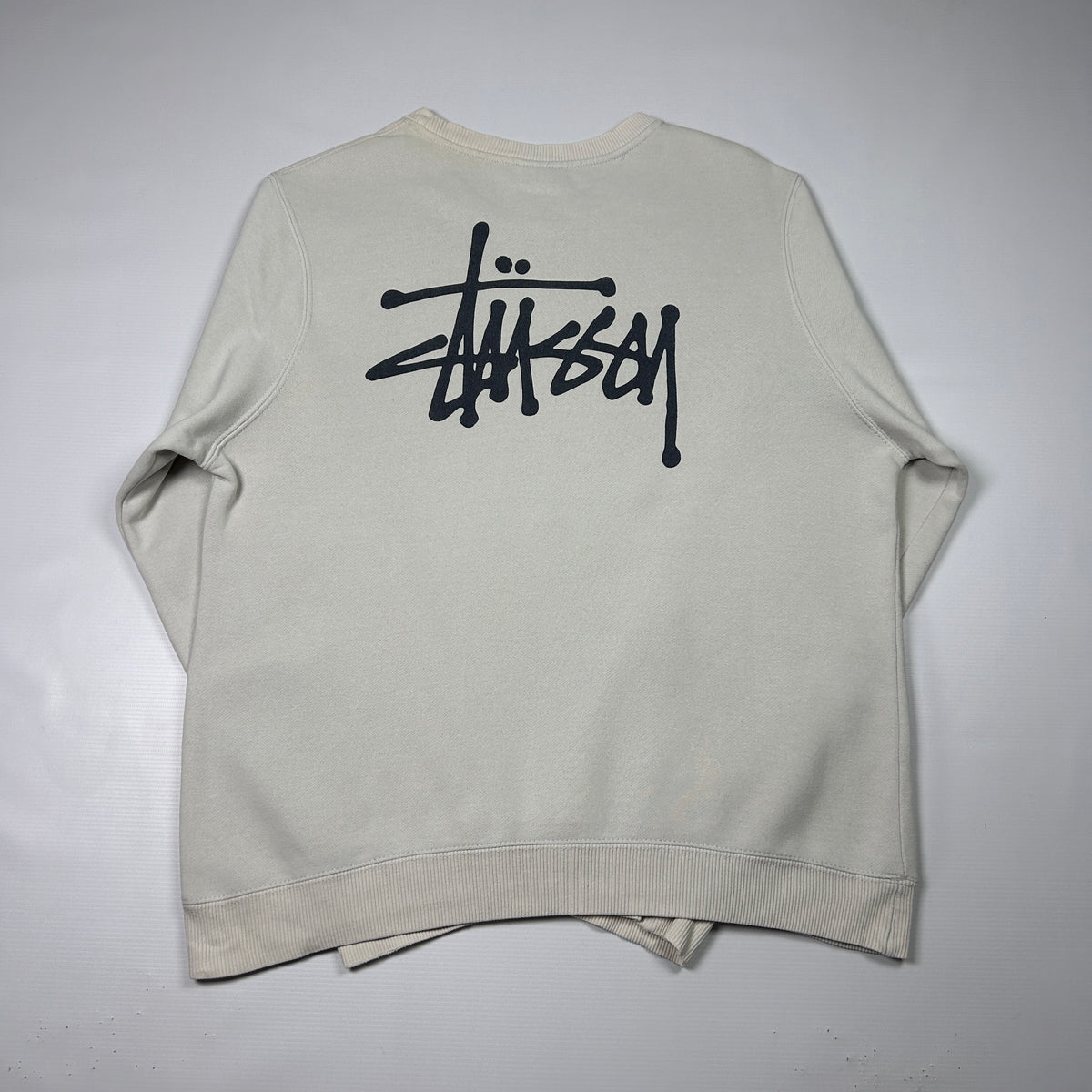 L - Stüssy 2000's Beige Crewneck Sweatshirt