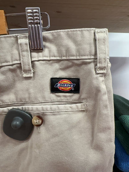 40 - Dickies Shorts