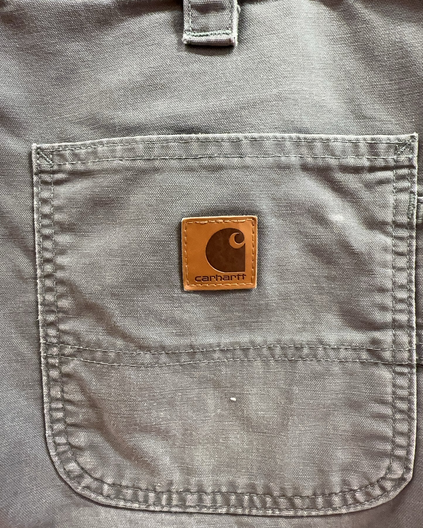 33 - Carhartt Shorts