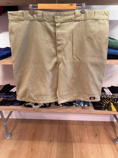 48 - Dickies Shorts