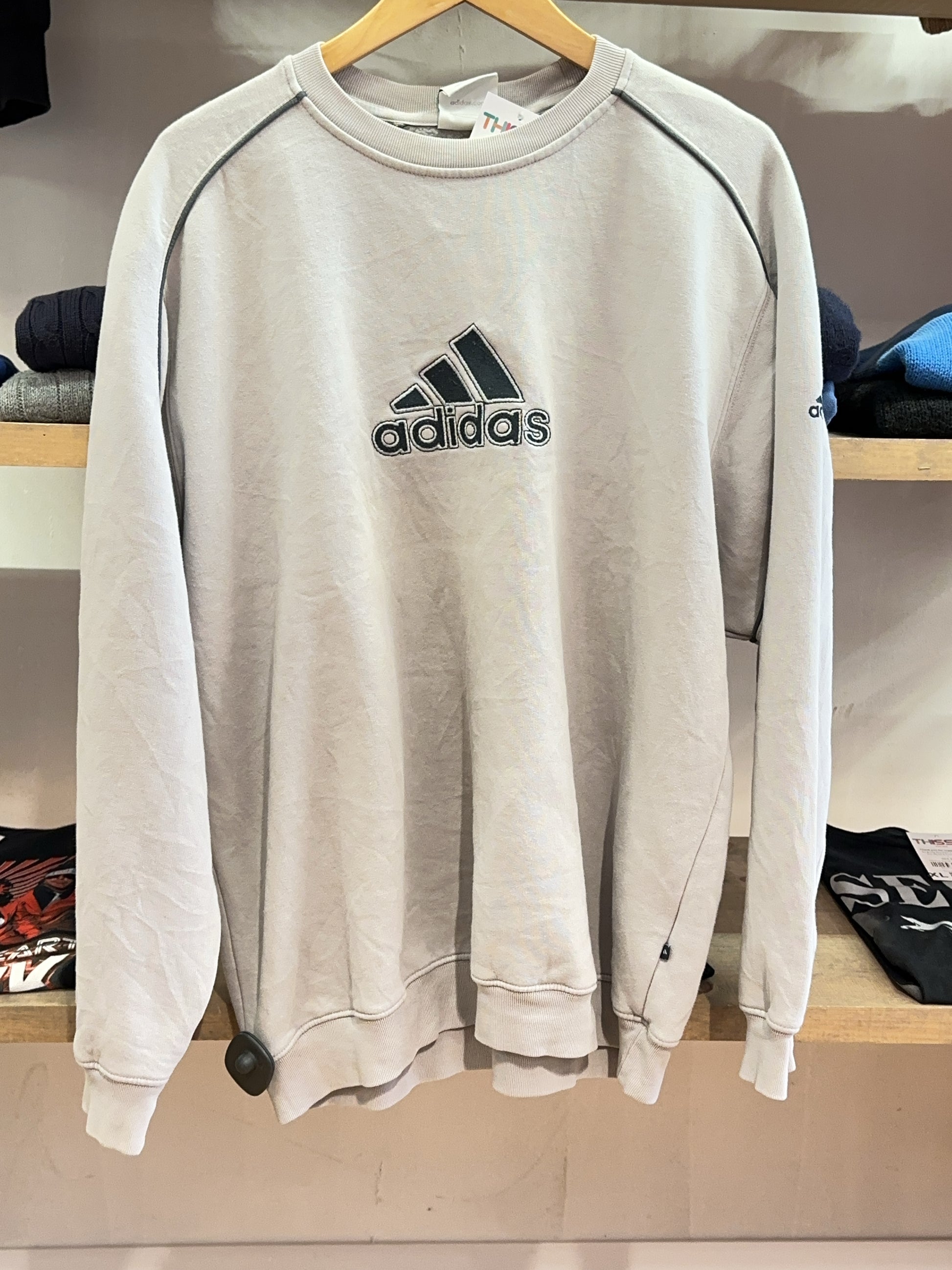 M - Vintage 2000's Adidas Sweatshirt