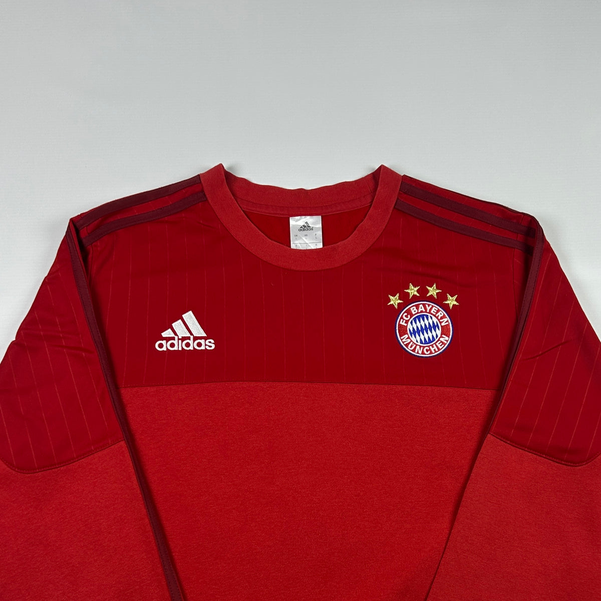 L - 2015-2016 Adidas FC Bayern Munich Red Long Sleeve Sweatshirt