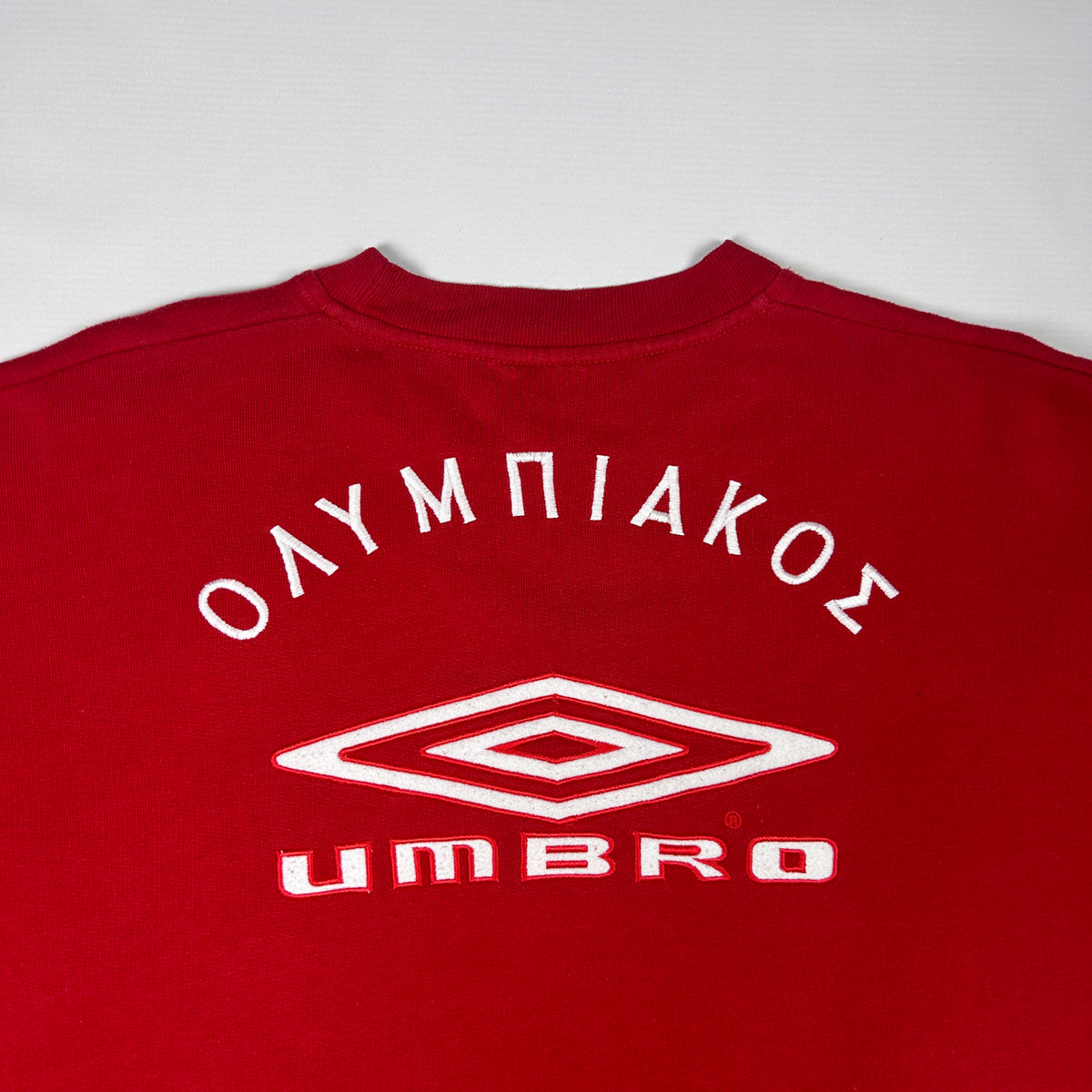 XL - 2000-2001 Olympiakos Umbro Crewneck Sweatshirt