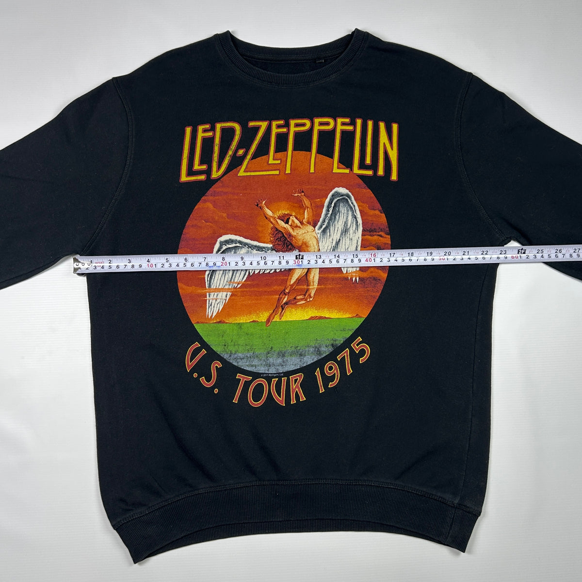 L - Led Zeppelin C.S. Tour 1975 Crewneck Sweatshirt