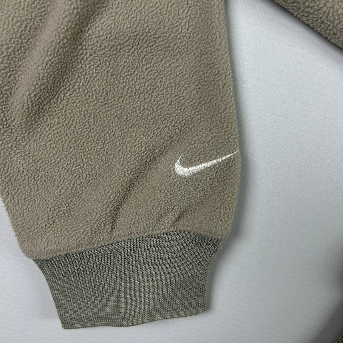 M - Vintage 2000's Nike Sweatshirt