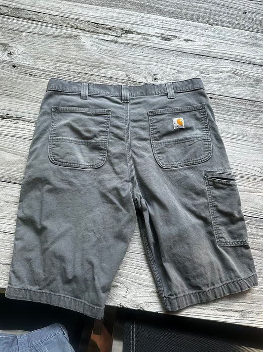 36 - Carhartt Shorts