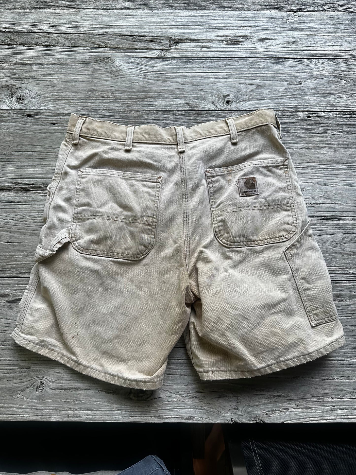 32 - 1990s Carhartt Shorts