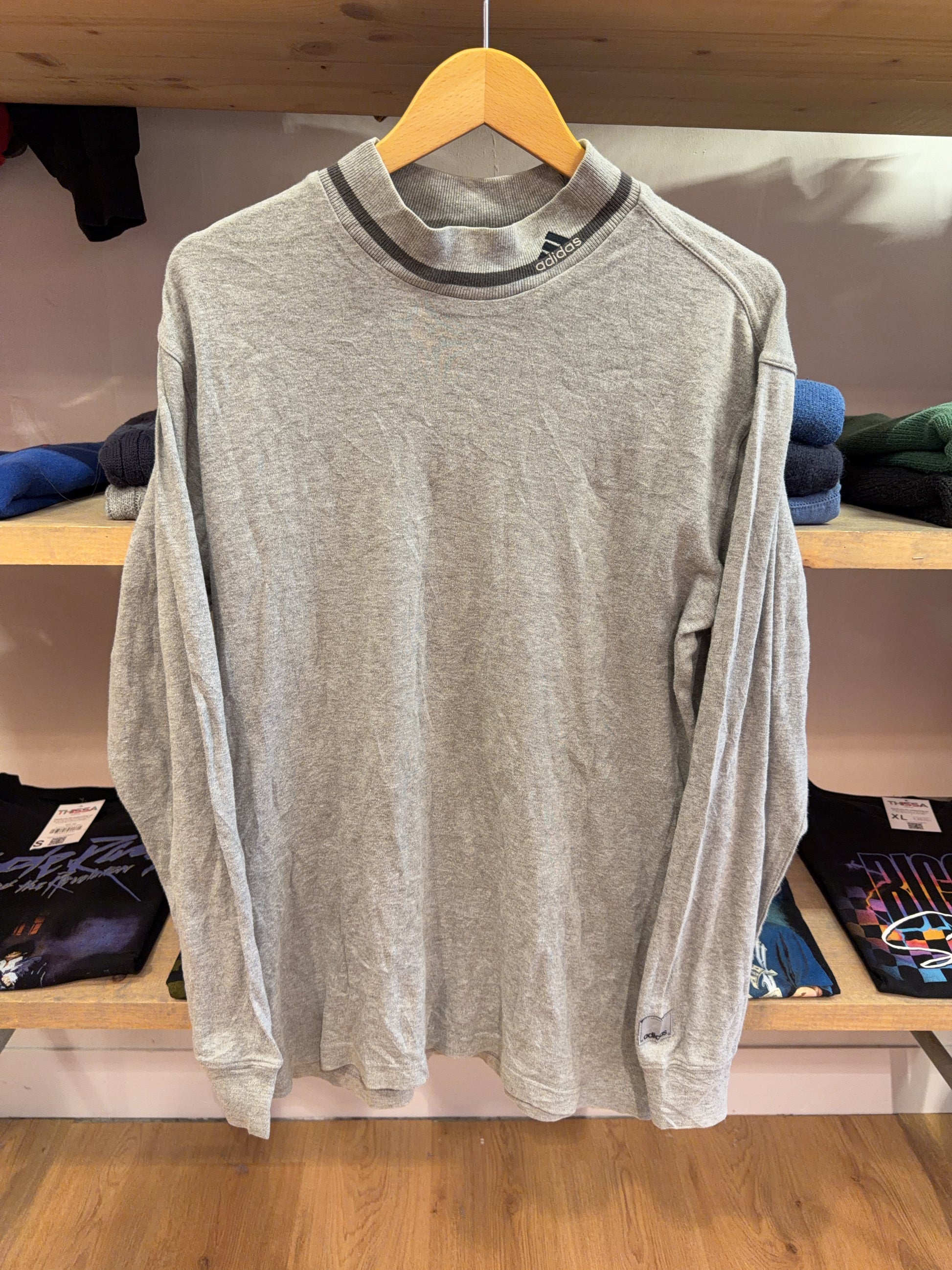 L - Adidas T-shirt