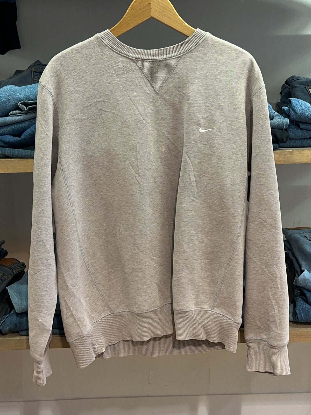 L - Vintage 2000's Nike Sweatshirt