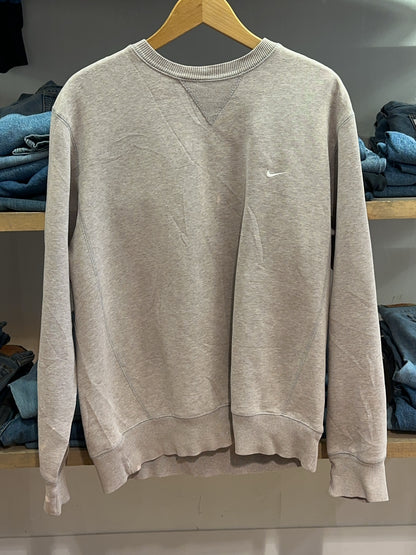 L - Vintage 2000's Nike Sweatshirt