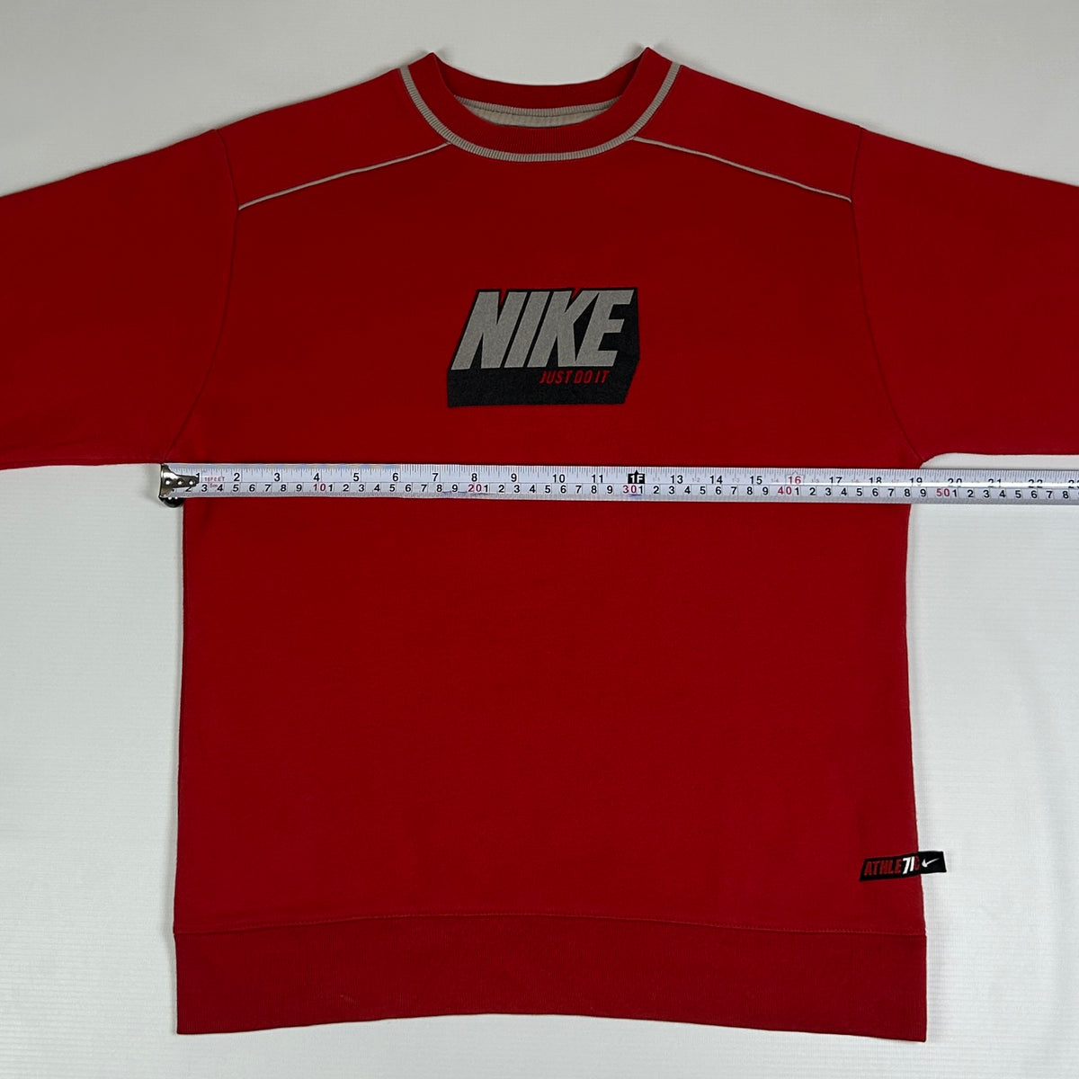 XS - Vintage 2000's Nike Sweatshirt