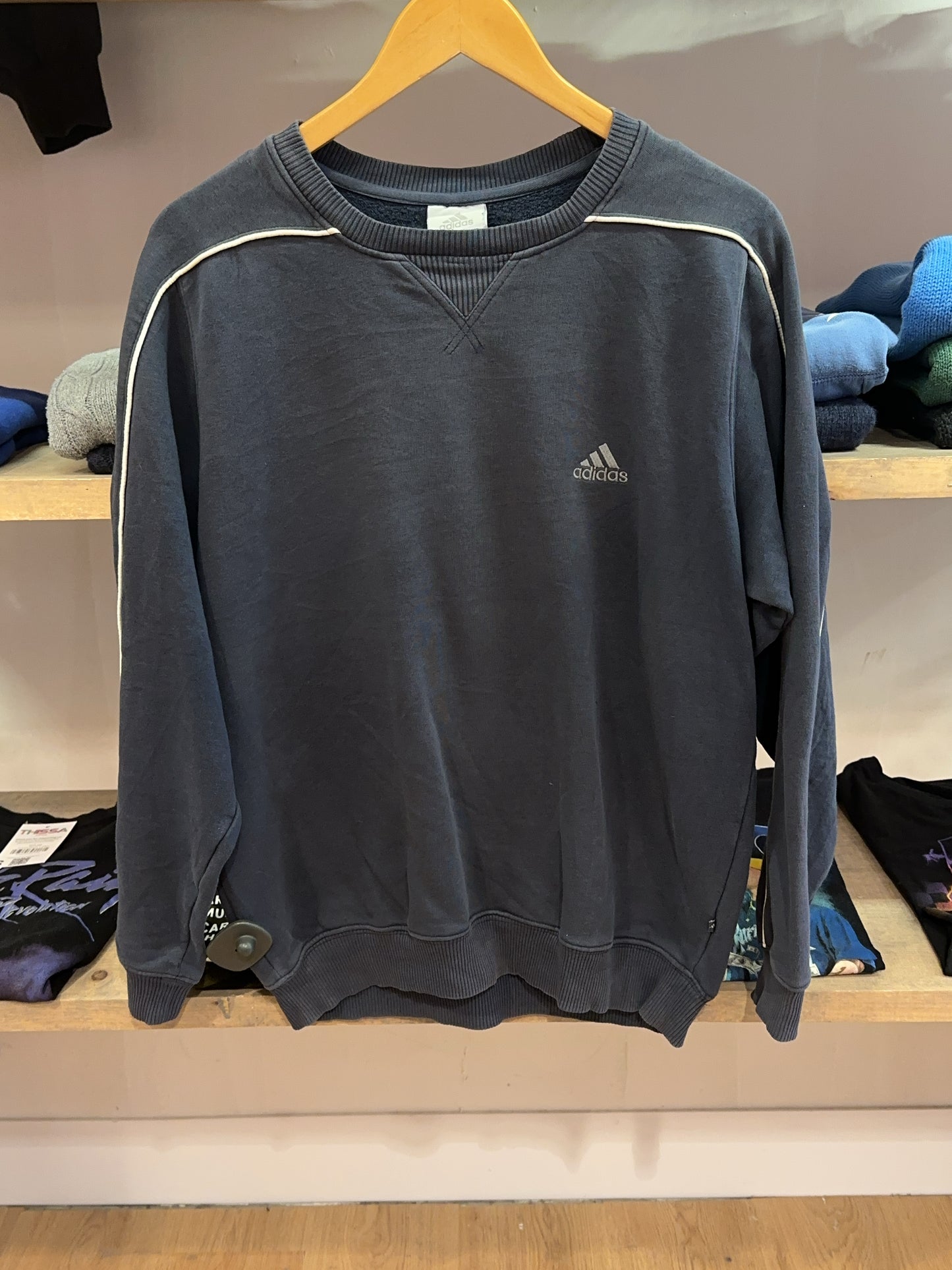 S - Vintage 2000's Adidas Sweatshirt