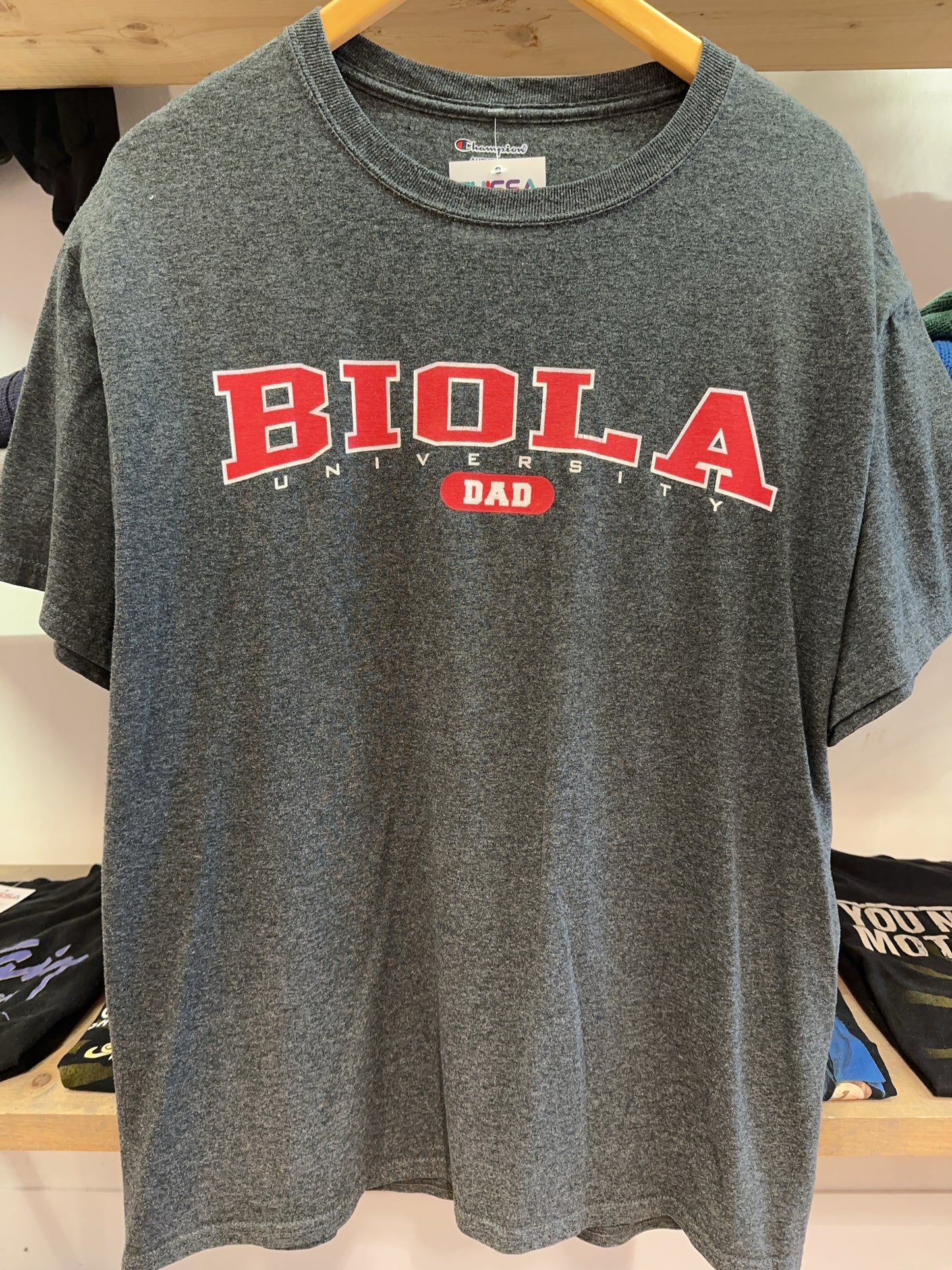 L - Champion T-shirt