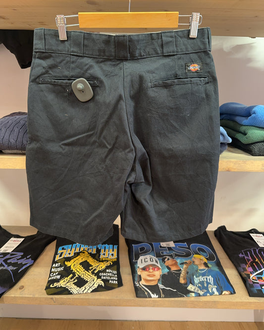 33 - Dickies Shorts