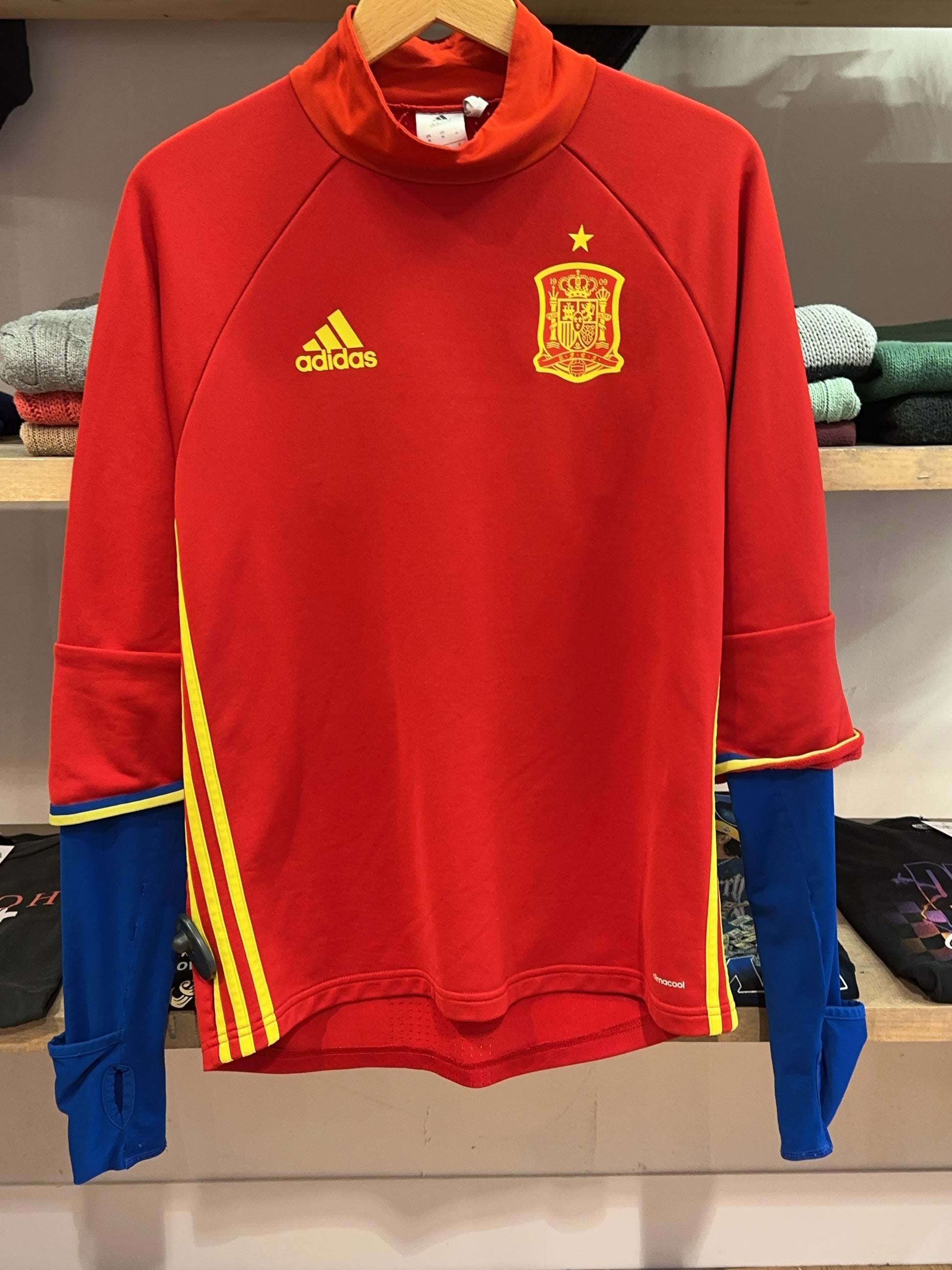 2016-2017 Spain Adidas Football Shirt - M