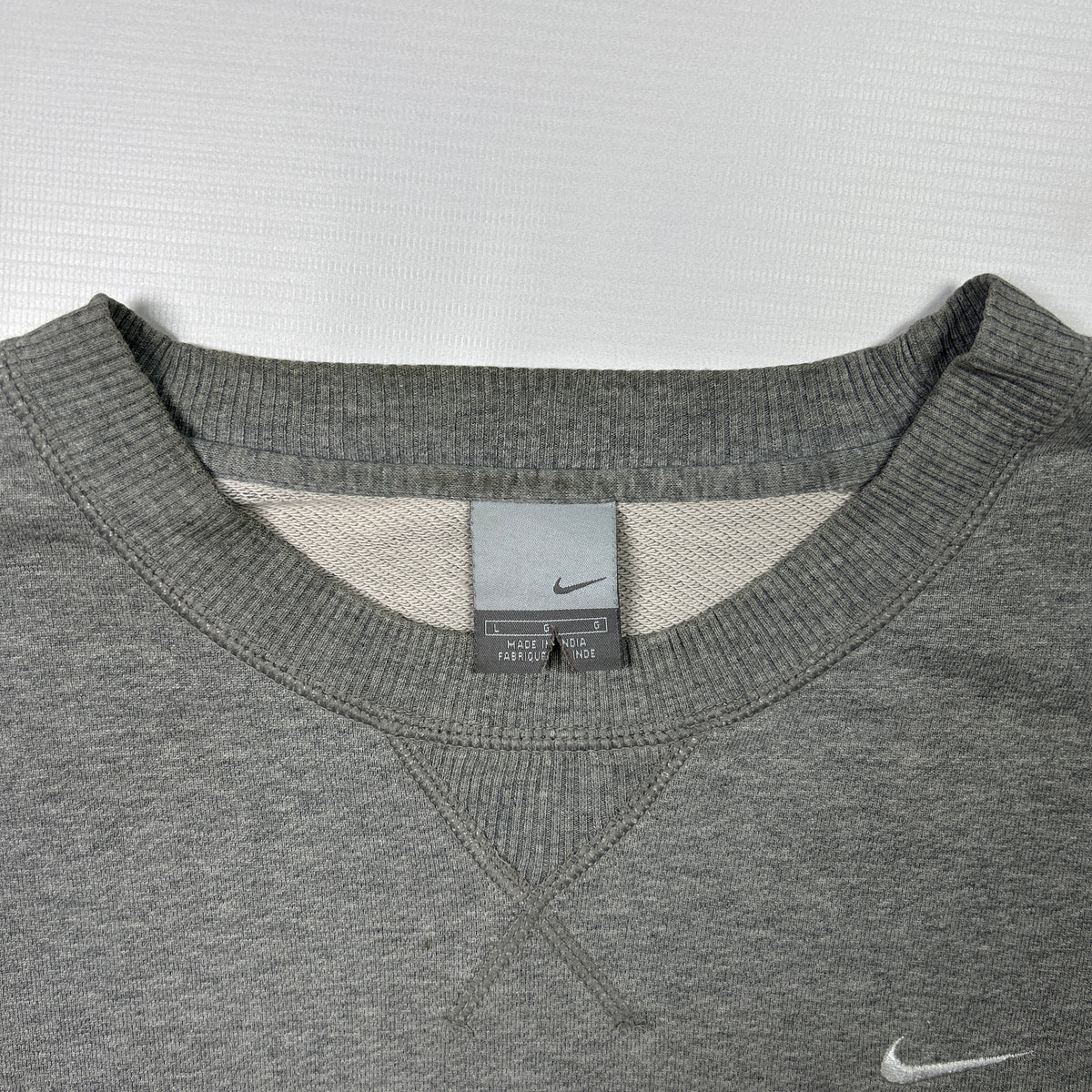 L - Vintage 2000's Nike Sweatshirt