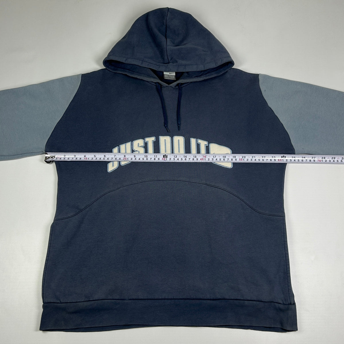 L - Vintage 2000's Nike Hoodie