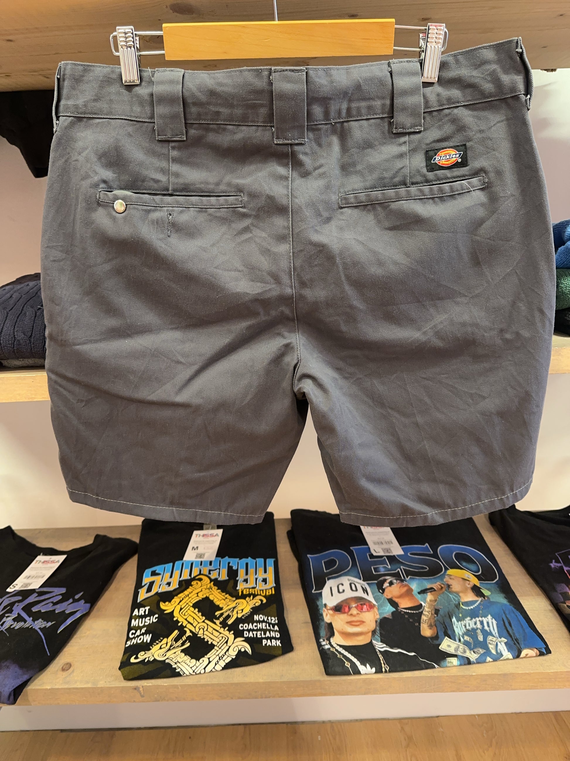 34 - Dickies Shorts