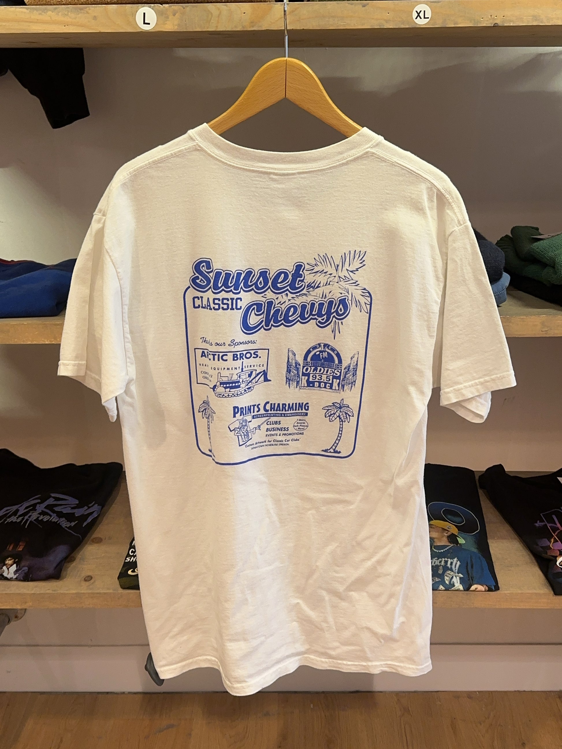 L - Sunset Classic Chevy's Graphic T-Shirt
