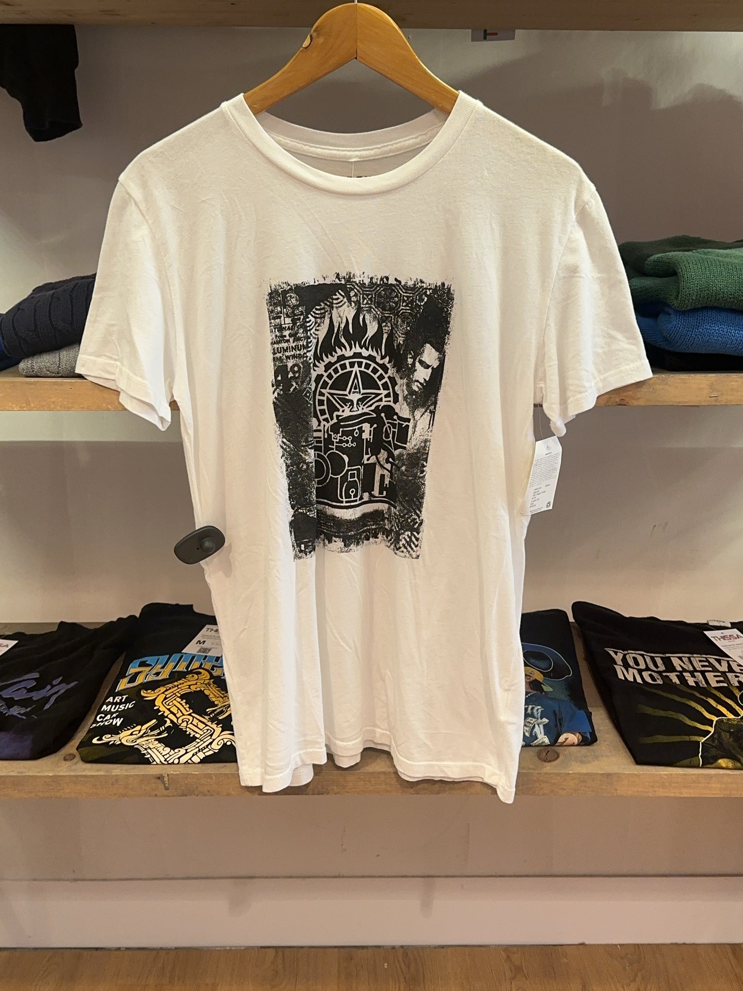 S - Obey T-shirt