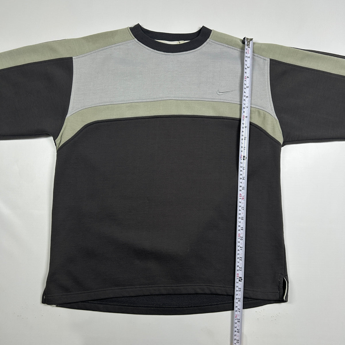 M - Vintage 2000's Nike Sweatshirt