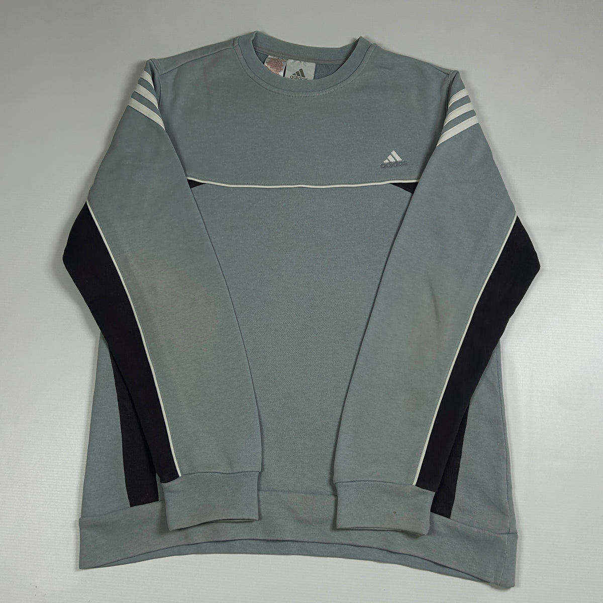 XS - Vintage 2000's Adidas Sweatshirt