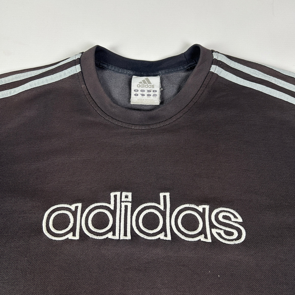 M - Vintage 2000's Adidas Sweatshirt