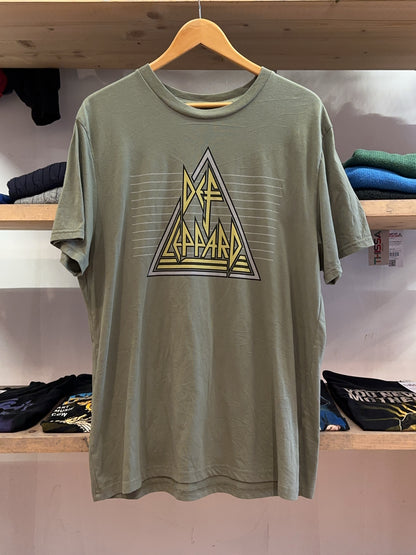 L - Def Leppard Band T-shirt