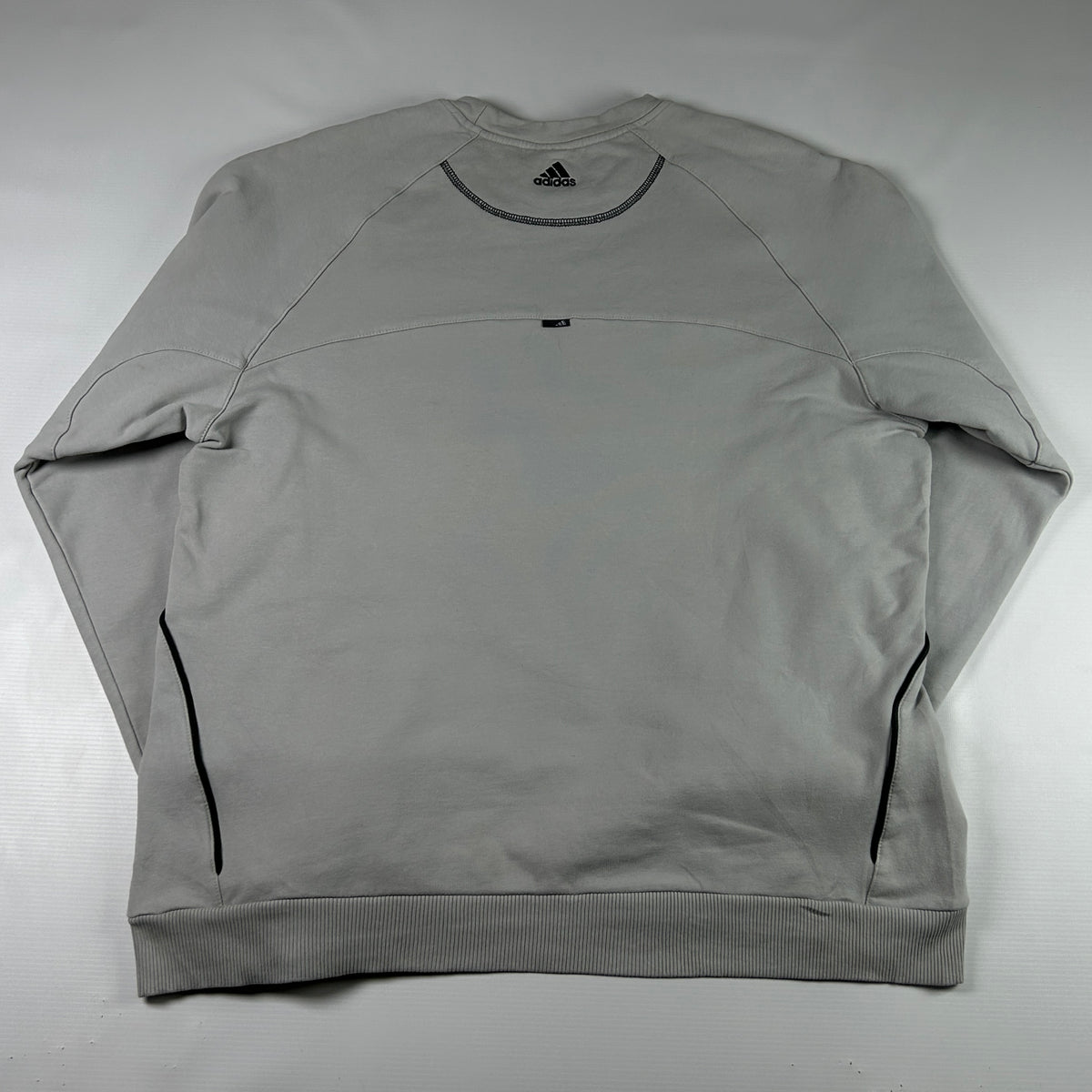 XL - Vintage 2000's Adidas Sweatshirt