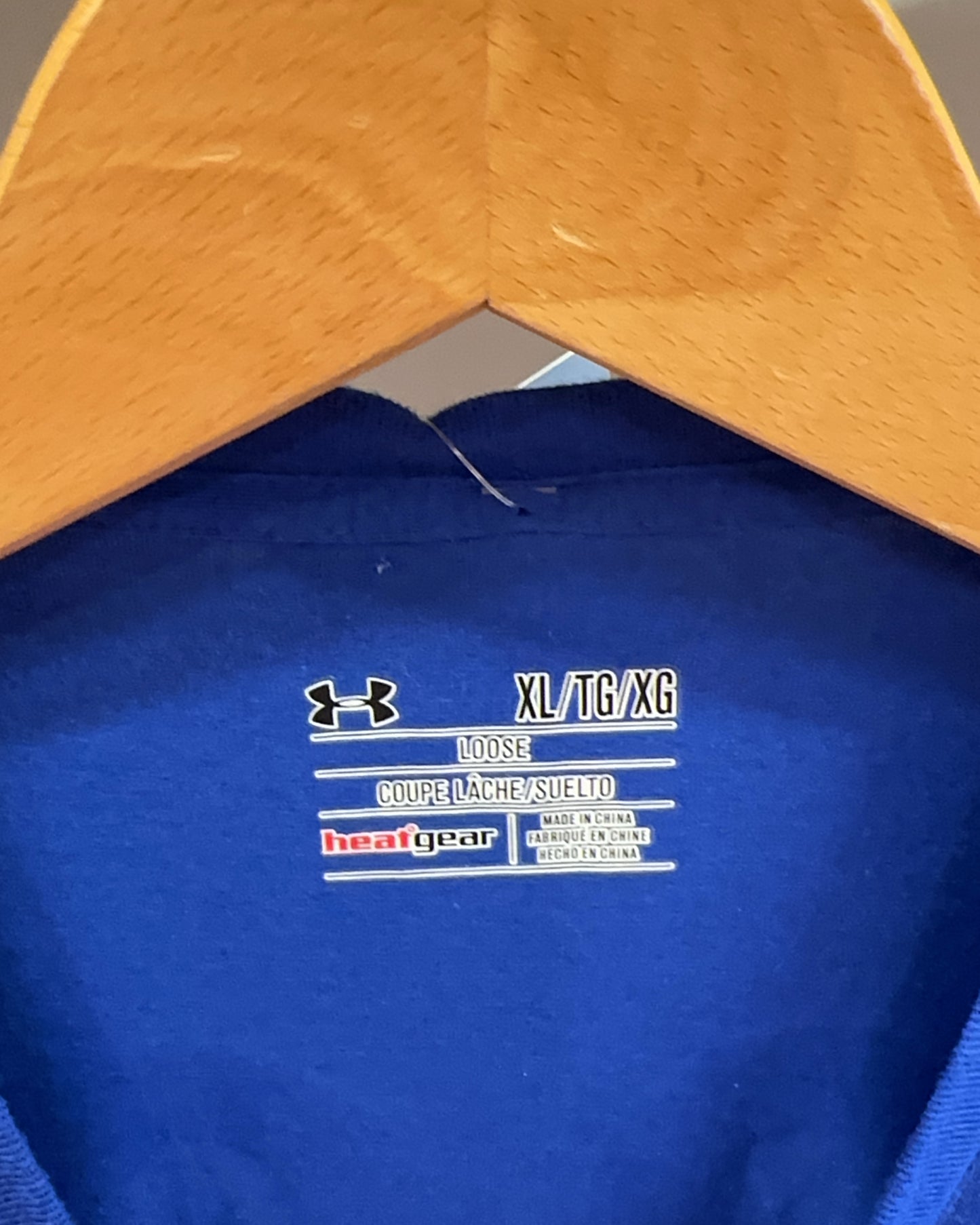 XL - Under Armour T-shirt