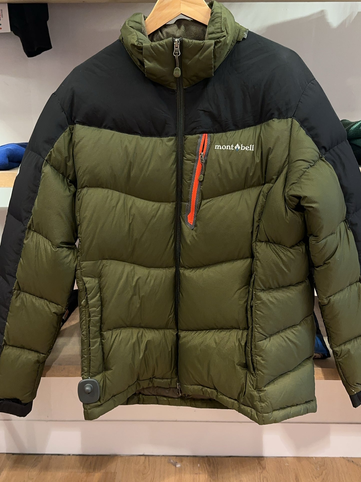 L - Vintage 2000's Mont-Bell Puffer Jacket
