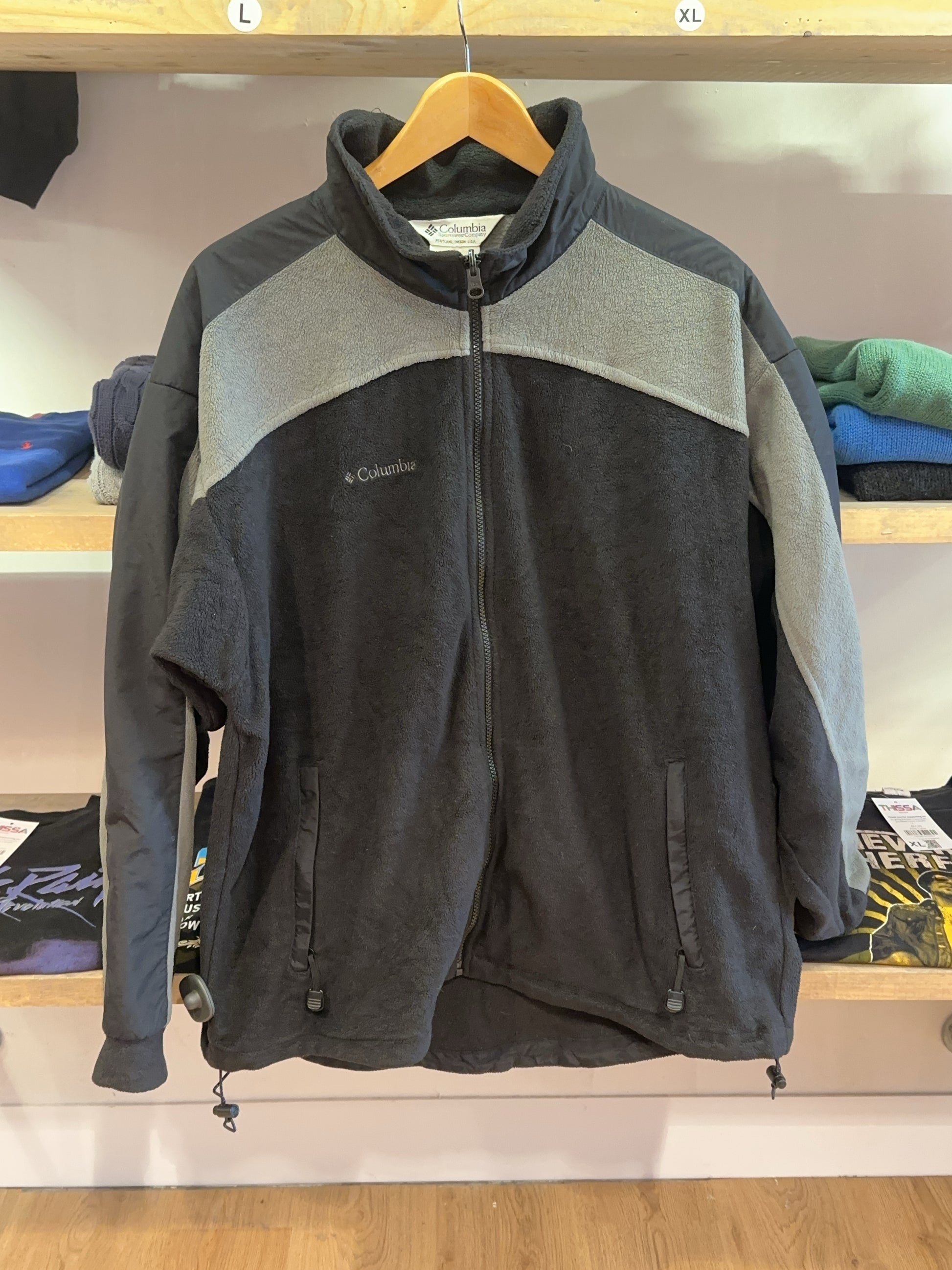 L - Columbia Fleece Jacket