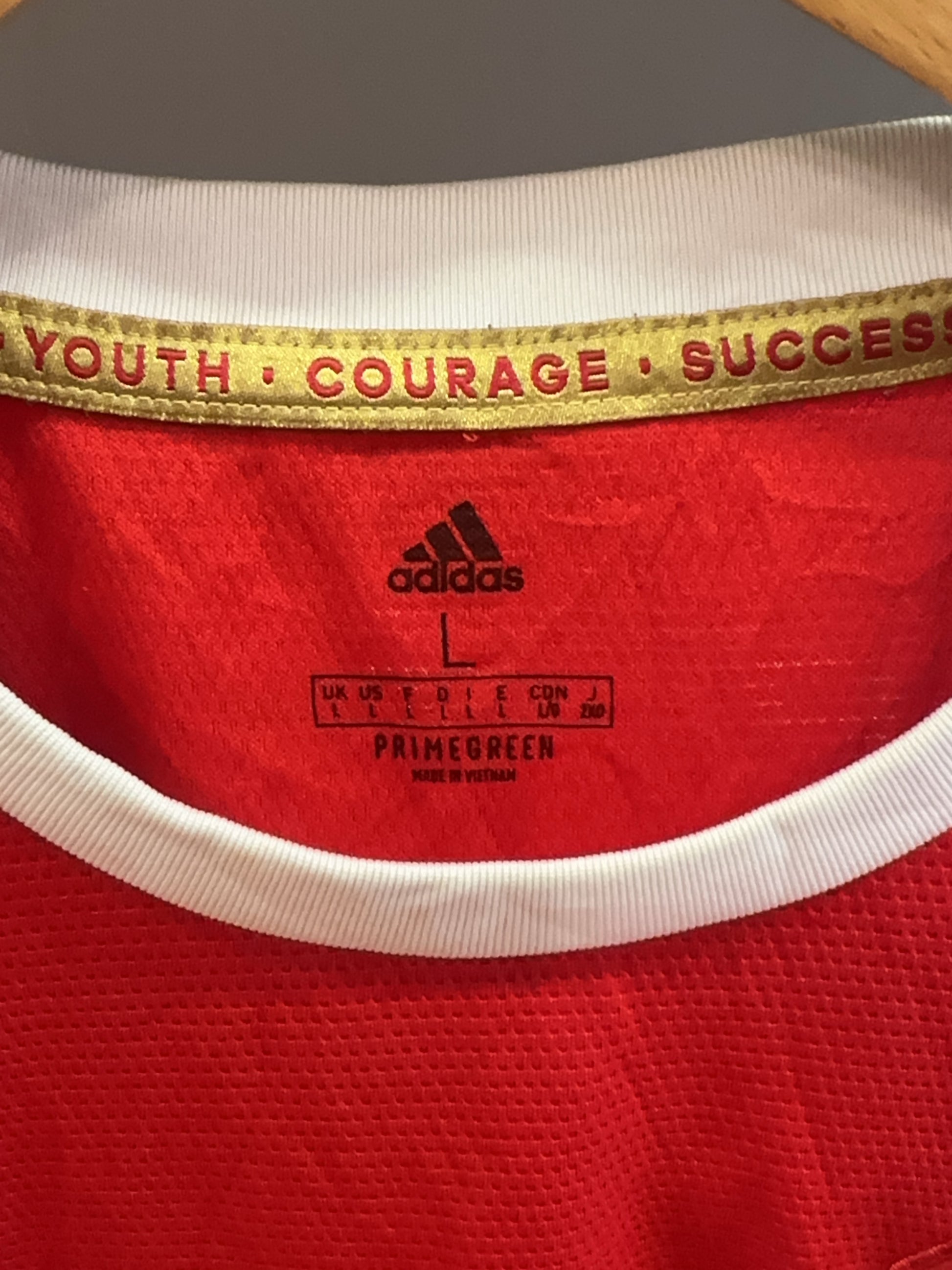 2021-2022 Manchester United Adidas Home Football Shirt - L