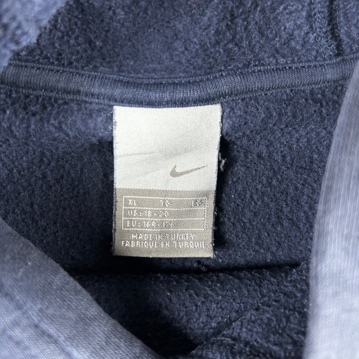 M - Vintage 2000's Nike Hoodie